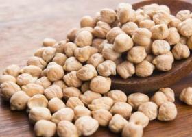 Chickpea flour - recipes, benefits and harm