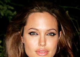 Hvordan gjøre sminke i Jolies stil?